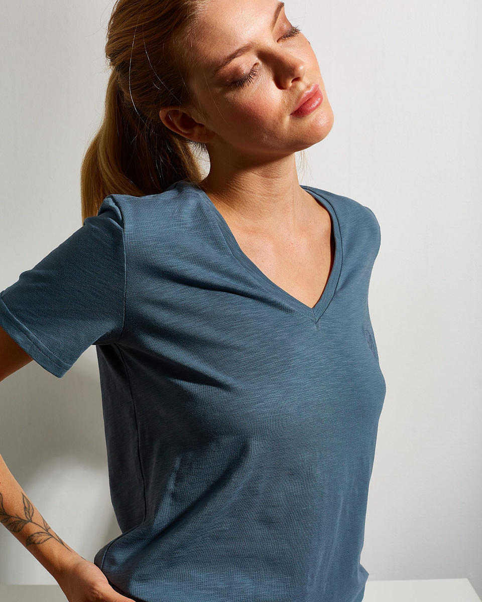 Футболка женская №26 Overnight drive Футболка женская №26 Overnight drive