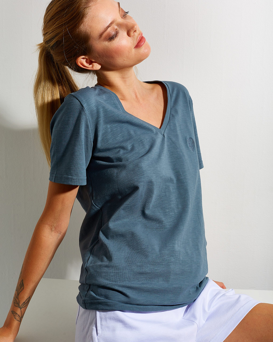 Футболка женская №26 Overnight drive Футболка женская №26 Overnight drive